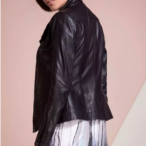 Danier Asymmetrical Zip Front Black Genuine Leather Moto Jacket size 4 - Picture 4 of 9